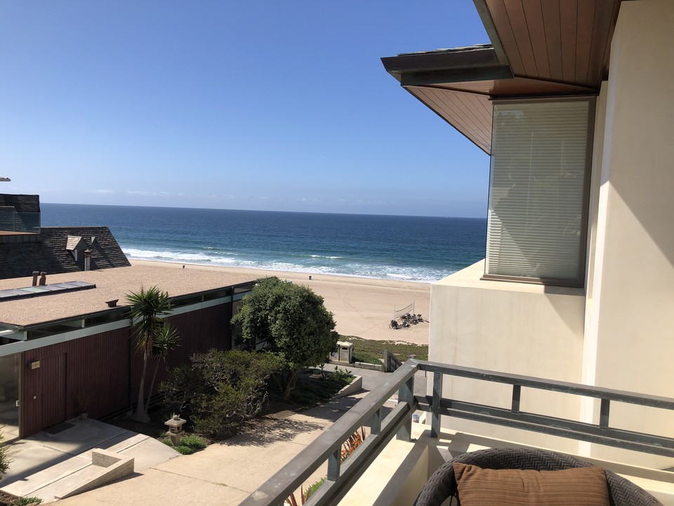 3400 The Strand, Unit A in Manhattan Beach, CA - Foto de edificio