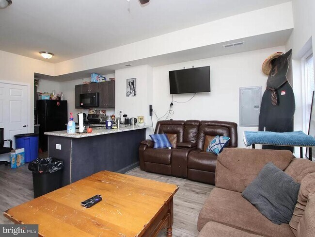 1515 N Bouvier St in Philadelphia, PA - Building Photo - Building Photo