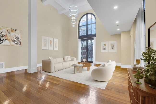 4760 The Boulevard in Westmount, QC - Building Photo - Building Photo