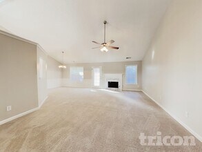 2143 Oakland Farm Dr in Lawrenceville, GA - Building Photo - Building Photo