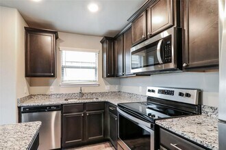 421 St James Pl in Newcastle, OK - Building Photo - Building Photo