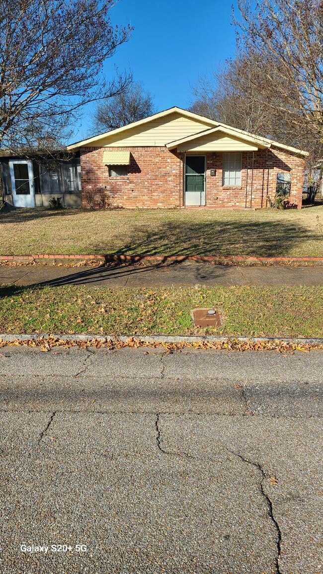 property at 2017 Winona Ave