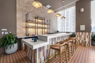 11 NE 6th St in Miami, FL - Building Photo