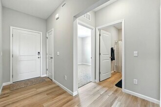 1070 Pleasant Hl Pl in Fort Wayne, IN - Building Photo - Building Photo