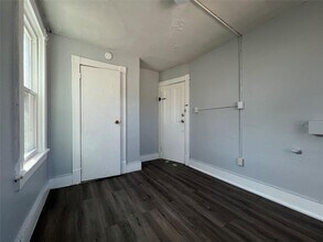 14 Hooker Ave in Poughkeepsie, NY - Building Photo - Building Photo