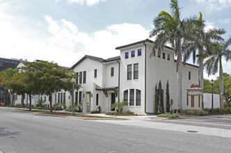 Valencia at Rosemary Place in Sarasota, FL - Building Photo - Building Photo