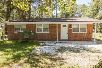 5140 Muldoon St in Crestview, FL - Building Photo - Building Photo