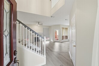 2110 Ridge Wood Ln in Sugar Land, TX - Building Photo - Building Photo