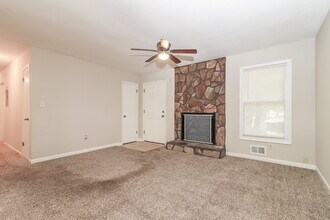 3797 Kathryn Dr SW in Atlanta, GA - Building Photo - Building Photo
