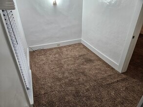 1034 E 25th St, Unit Upstairs in Erie, PA - Building Photo - Building Photo