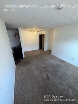 5058 Broadway Ave in Cleveland, OH - Building Photo