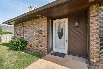 3703 Southwind Ave in Oklahoma City, OK - Building Photo - Building Photo