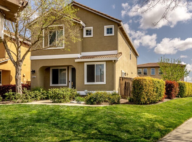 property at 4000 Vittoria Ln