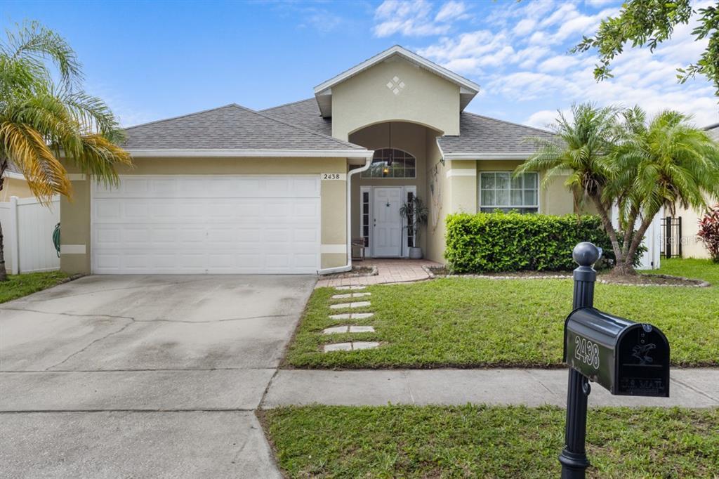 2438 Brewerton Ln in Orlando, FL - Building Photo