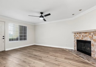 4779 Seminole Dr, Unit 109 in San Diego, CA - Building Photo - Building Photo