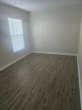 271 Ridge Rd NW in Largo, FL - Foto de edificio - Building Photo