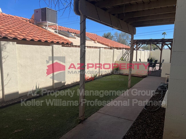 1653 E Villa Maria Dr in Phoenix, AZ - Building Photo - Building Photo