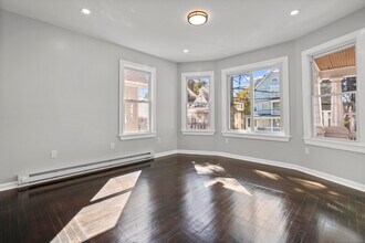 228 Cooke St in Waterbury, CT - Building Photo - Building Photo