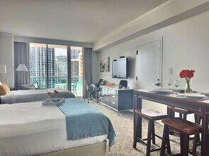 2889 McFarlane Rd, Unit SI ID1240707P in Miami, FL - Building Photo - Building Photo