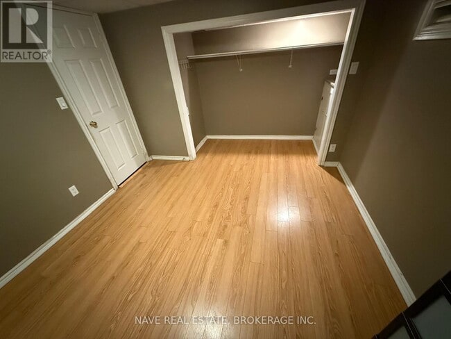 19 Westchester Rd in Toronto, ON - Building Photo - Building Photo