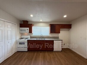 516 2nd St in Taft, CA - Building Photo - Building Photo