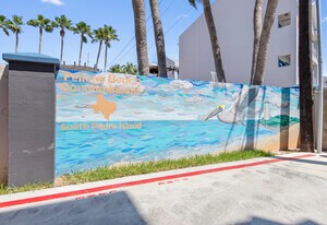 111 W Sunny Isle Dr in South Padre Island, TX - Building Photo