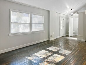 974 Crystal Rock Rd in Lusby, MD - Building Photo - Building Photo