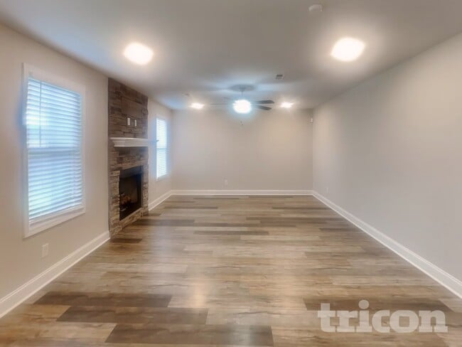 1167 Eagles Nest Ln in Clarksville, TN - Building Photo - Building Photo