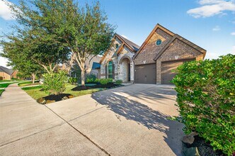 28015 Castle Park Ln in Fulshear, TX - Building Photo - Building Photo