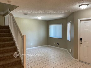 620 208th Cir in Pembroke Pines, FL - Foto de edificio - Building Photo