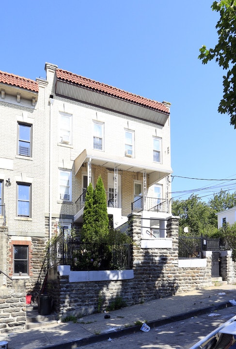 42 S Bleeker St in Mount Vernon, NY - Foto de edificio