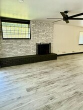 3858 Whizan St in Sacramento, CA - Building Photo - Building Photo