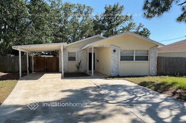 property at 2512 Casilla Way S