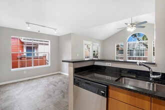 1125 Crystal Way in Delray Beach, FL - Foto de edificio - Building Photo