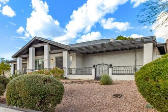 15014 N 20th St in Phoenix, AZ - Building Photo - Building Photo