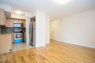 200 Central Ave in Jersey City, NJ - Building Photo - Building Photo