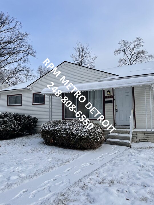 1189 Woodland Dr in Inkster, MI - Building Photo