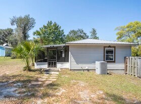 1617 Drummond Ave in Panama City, FL - Building Photo
