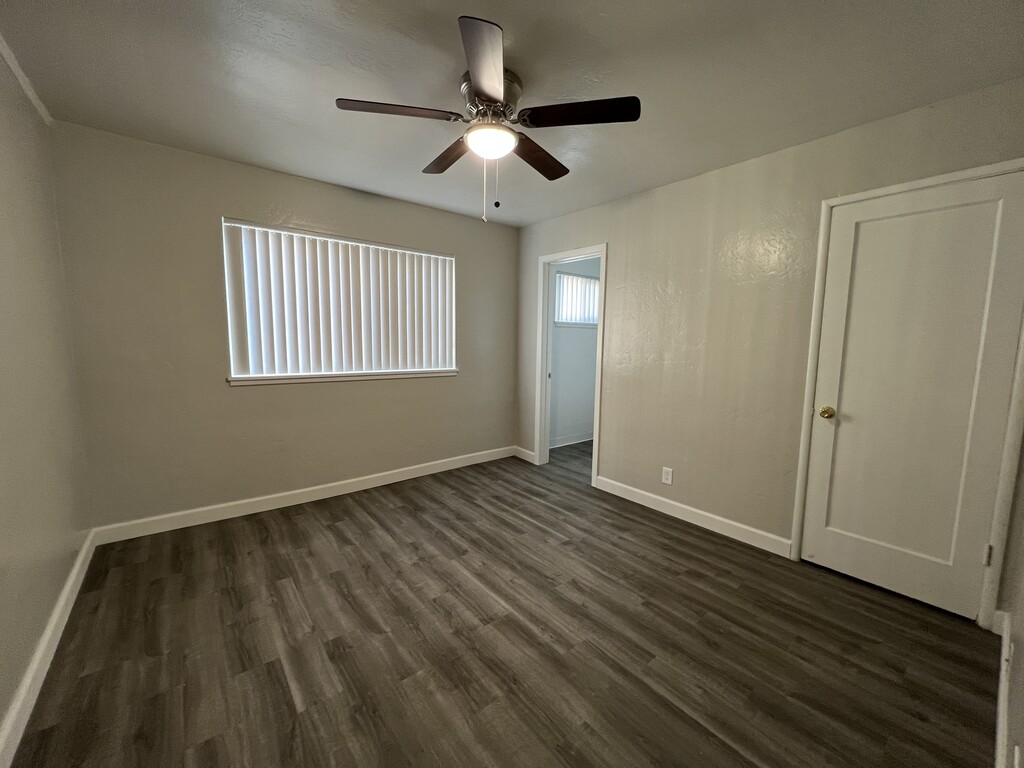 Mayberry at Town & Country Apartments in Sacramento, CA