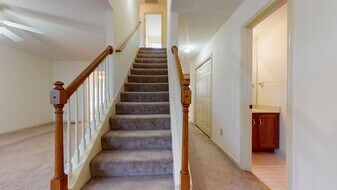 660 Wilderness Trail in Columbia, TN - Building Photo