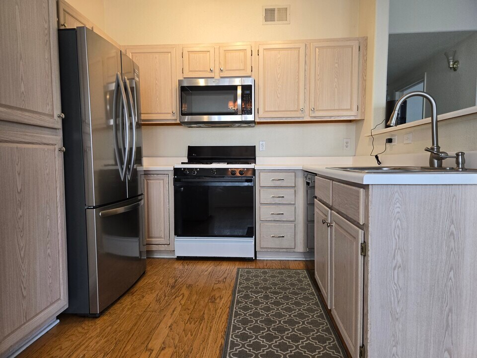 3712 E Cactus Creek Ct, Unit 103 in Littleton, CO - Foto de edificio