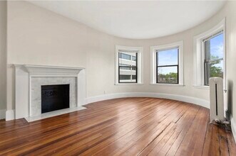 1010 Massachusetts Ave in Cambridge, MA - Building Photo - Building Photo