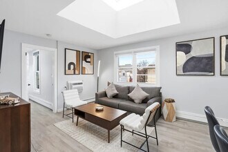 225 Hancock Ave in Jersey City, NJ - Building Photo - Building Photo