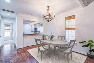 5976 Kansas St in Houston, TX - Building Photo - Building Photo