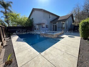 440 Gianelli St in Tracy, CA - Building Photo - Building Photo