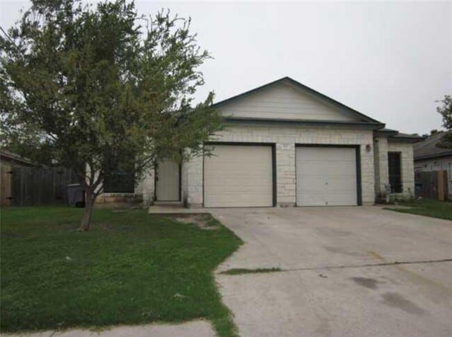 property at 1717 Constantino Cir