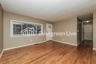 5025 Ballard Dr in Dayton, OH - Building Photo - Building Photo