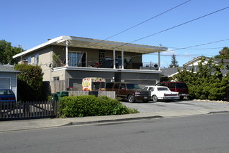 2790 Marlborough Ave in Redwood City, CA - Building Photo - Building Photo