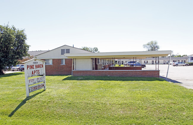 Pine Haven Apartments in New Baltimore, MI - Building Photo - Building Photo