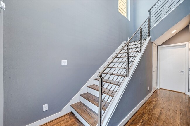 property at 802 W Drew St